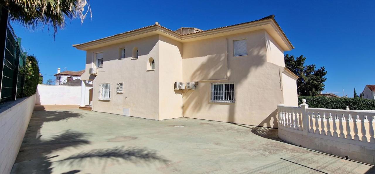 Golden Villa Costa Del Sol - Big Private Pool - Bbq - Good Location Fuengirola Exteriér fotografie