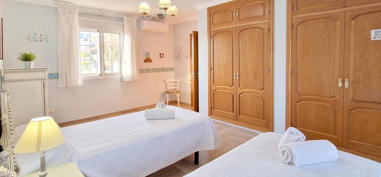 Golden Villa Costa Del Sol - Big Private Pool - Bbq - Good Location Fuengirola Exteriér fotografie