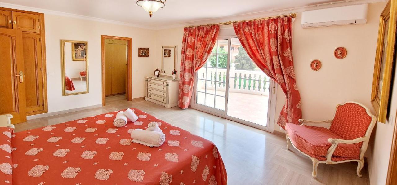 Golden Villa Costa Del Sol - Big Private Pool - Bbq - Good Location Fuengirola Exteriér fotografie