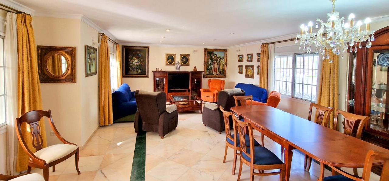 Golden Villa Costa Del Sol - Big Private Pool - Bbq - Good Location Fuengirola Exteriér fotografie