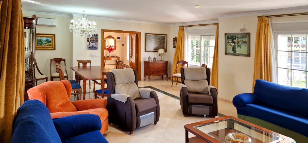Golden Villa Costa Del Sol - Big Private Pool - Bbq - Good Location Fuengirola Exteriér fotografie